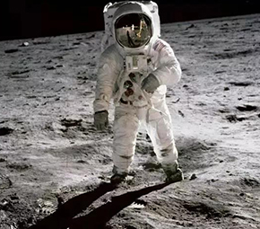 50年前随宇航员登月的，不止欧米茄和蔡司