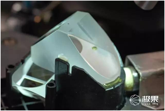 14927648632104470208.jpg 17.jpg